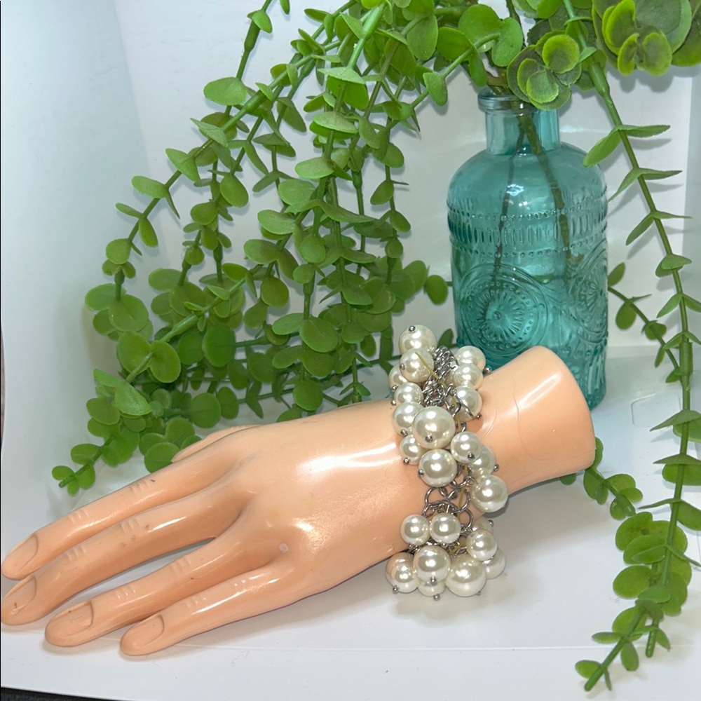 Fashion Jewelry Silver Pearl Bracelet